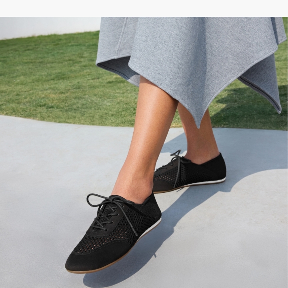 NET.Vivaia Black Lace-Up Women's Shoes.size 42.Us10and rite Shoes Is 43.